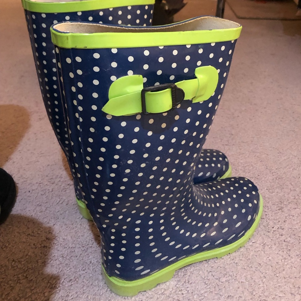 LIKE NEW Rain Boots Wellies Polka Dot Pattern ☔️